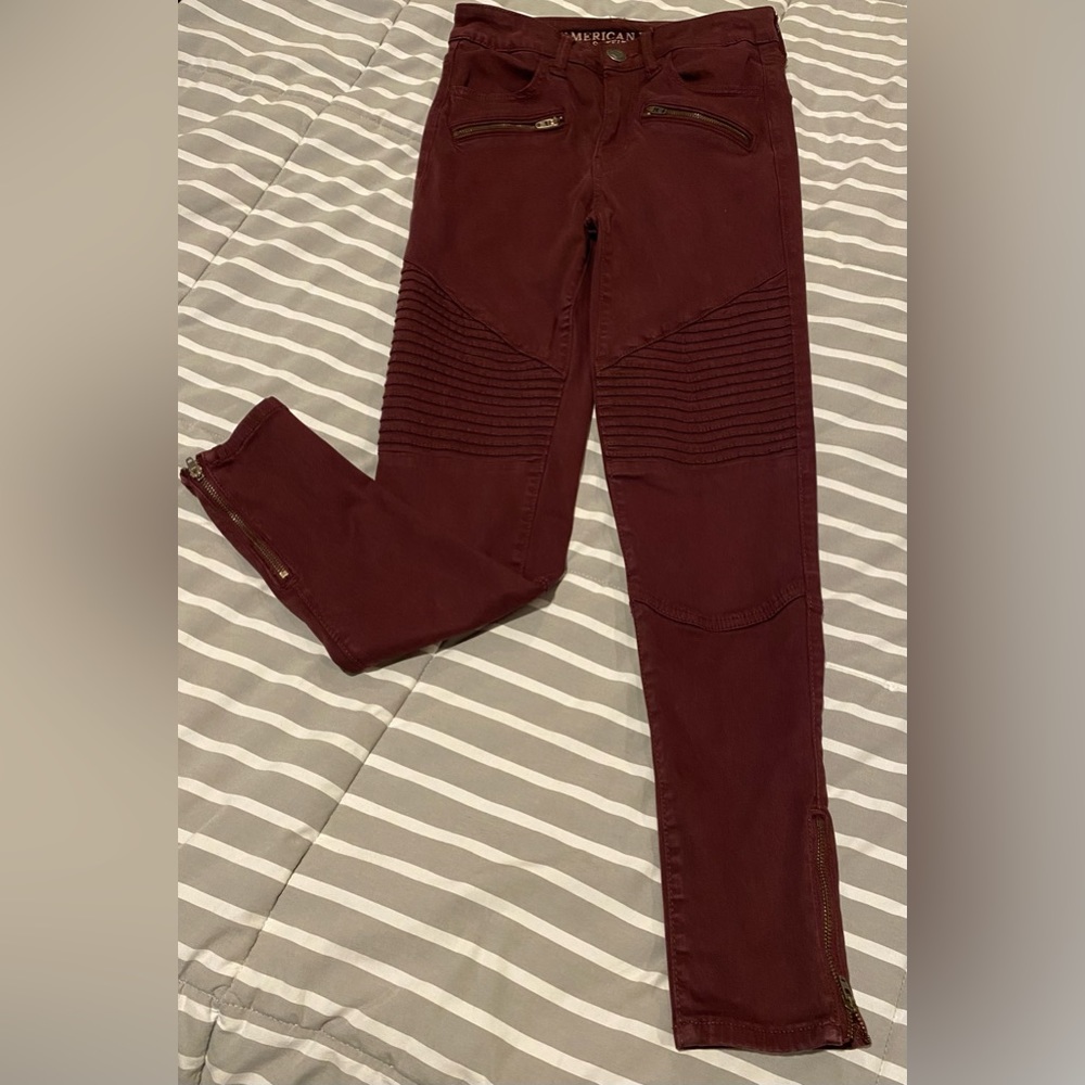 American Eagle High Rise Jegging maroon